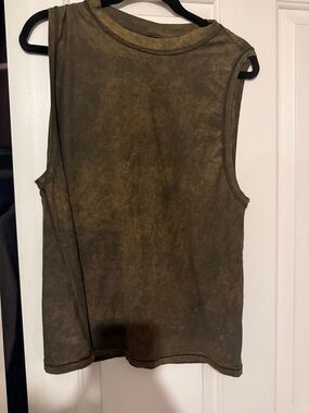 Lululemon - New Brunswick Tank - Classic Olive Sleeveless Tank Top - Women
